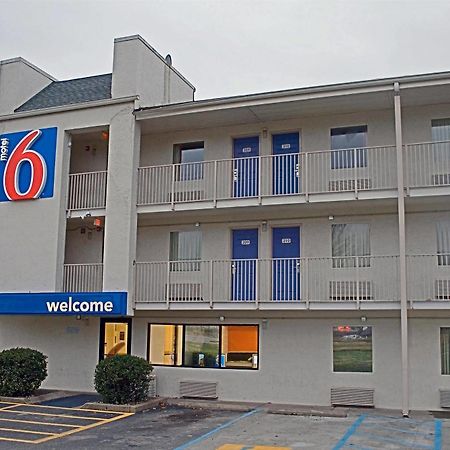 Days Inn By Wyndham Charleston Wv Εξωτερικό φωτογραφία